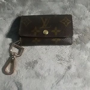 Louis Vuitton Attachable Key Holder